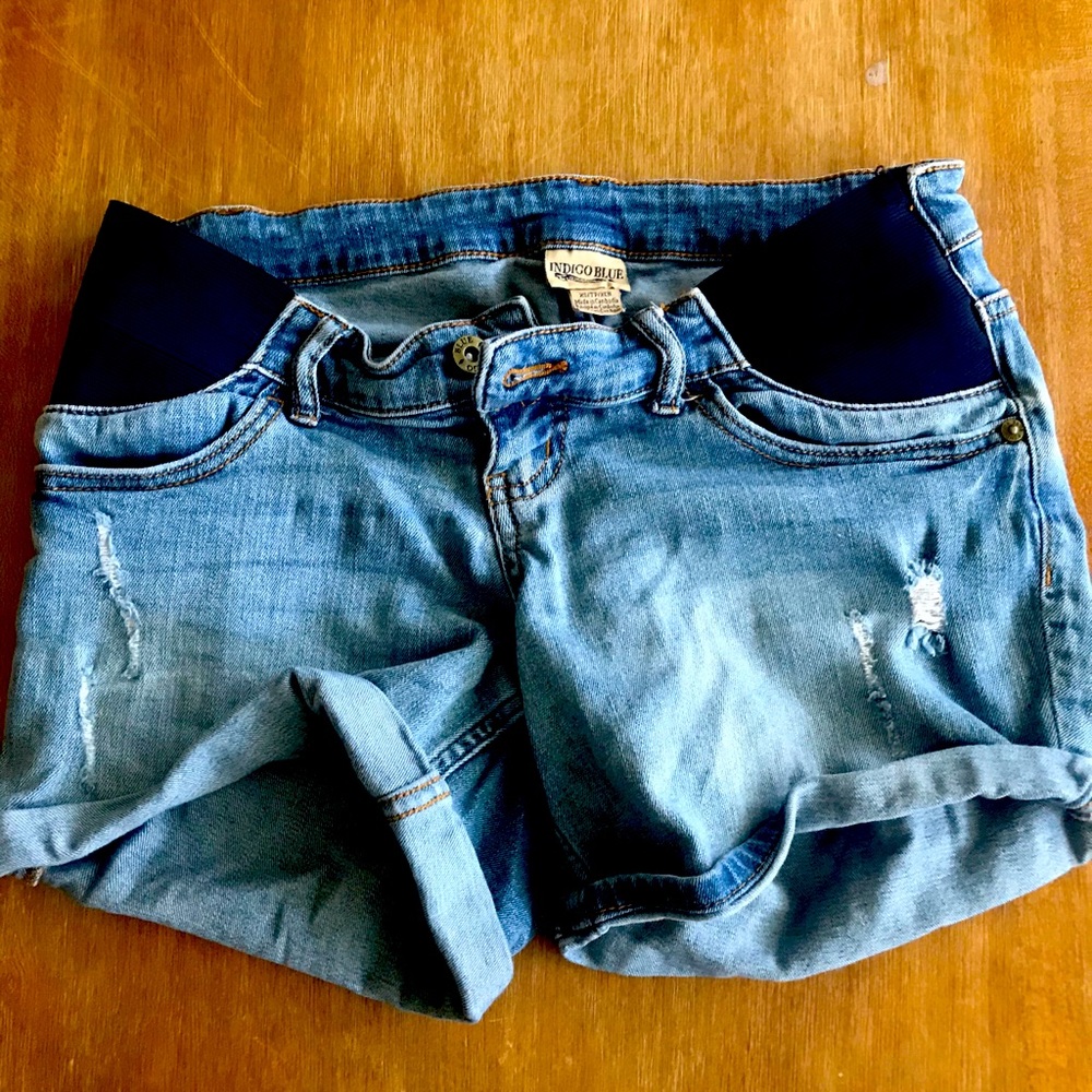 Maternity denim shorts
